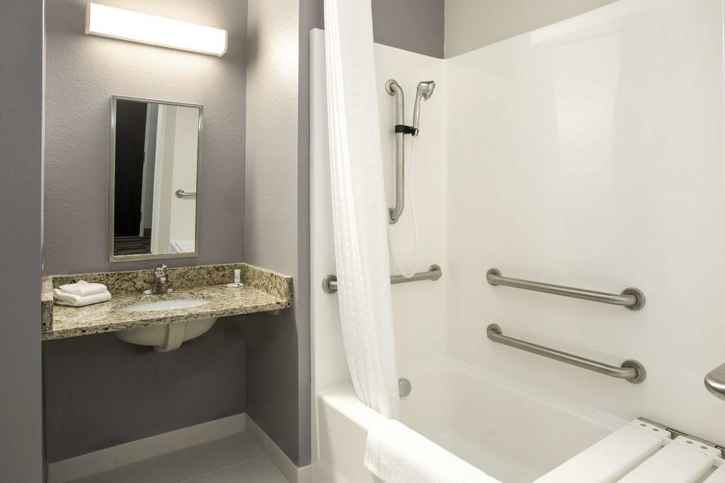 Quality Inn & Suites Caldwell I-77 Exteriér fotografie
