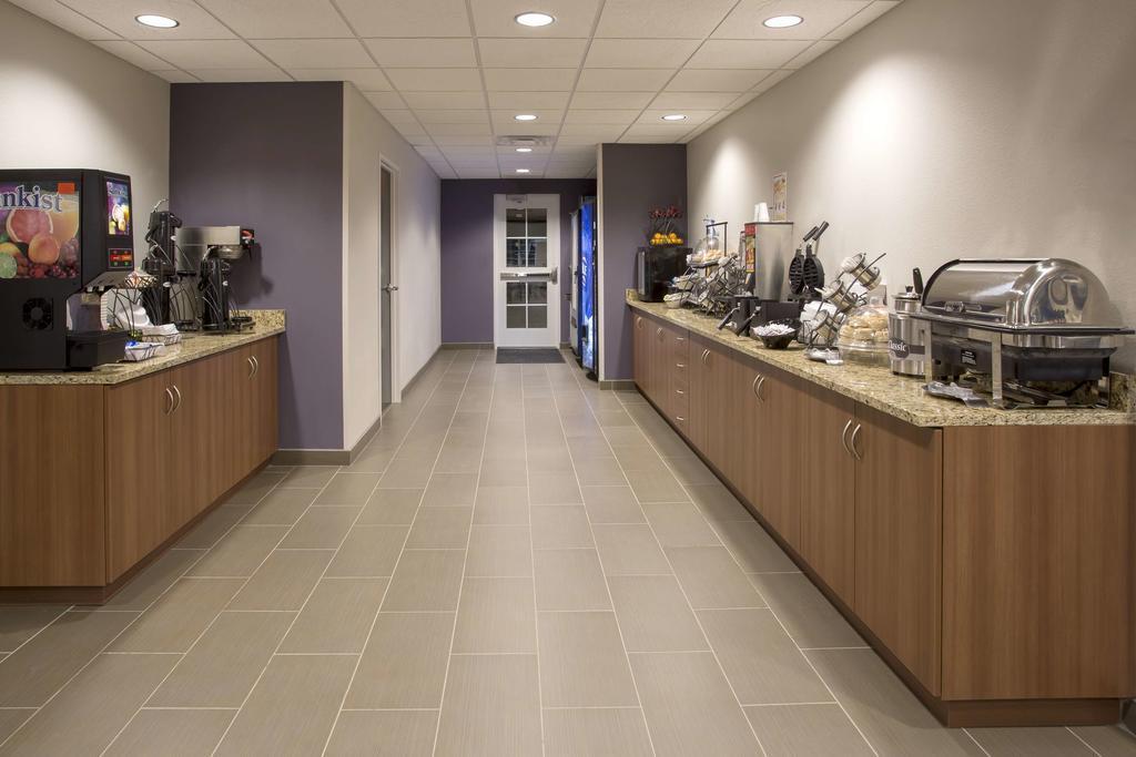 Quality Inn & Suites Caldwell I-77 Exteriér fotografie